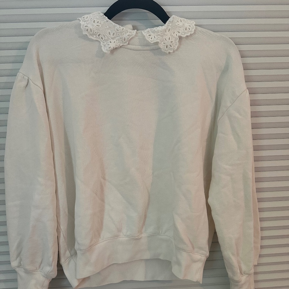 Lace-collar crewneck sweatshirt